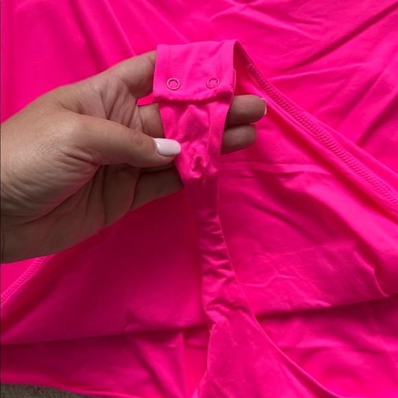NEW- Skims Fits Everybody Square Neck Bodysuit in Neon Pink 4X - Picture 6 of 10